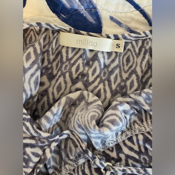 Flowy low back spaghetti strap top - Picture 4 of 4